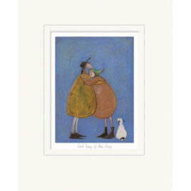 Last hug of the day by Sam Toft